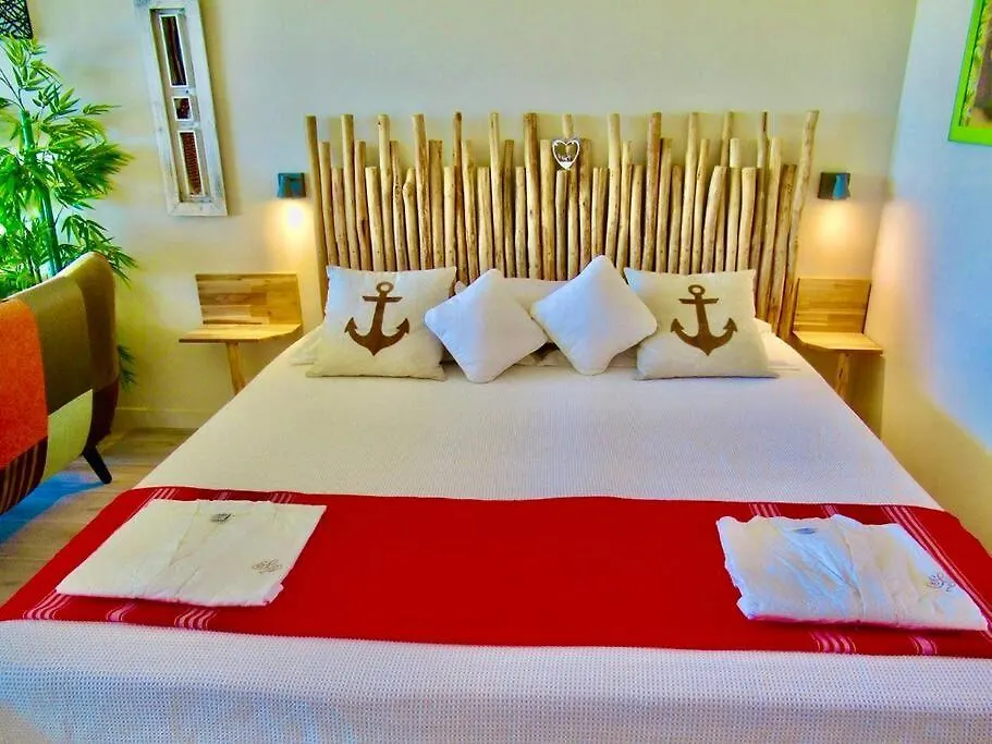 Studio :Paradise Beach Anse Marcel Apartment